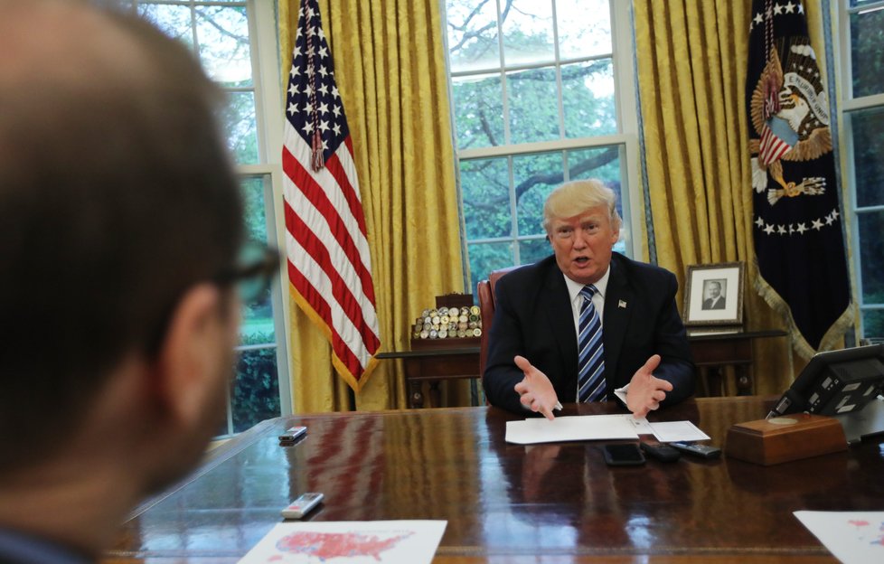 Trump během rozhovoru s novináři agentury Reuters