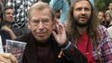 Na festival Trutnoff hojně jezdil i Václav Havel, který byl pasován na náčelníka.