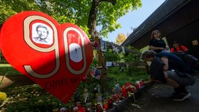 Pochodem Z Trutnova na Hrádeček si dnes lidé připomněli Václava Havla: Šlo o jeden z nejsilnějších ročníků.