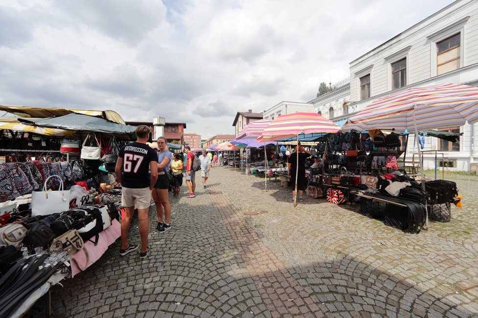 Tržnice v pražských Holešovicích.