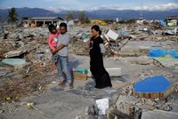 Přes 2000 mrtvých, 5000 lidí zmizelo. A další zemětřesení v Indonésii způsobilo paniku