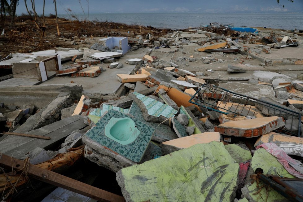 Tsunami a zemětřesení v Indonésii