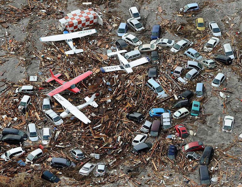 Škody způsobené zemětřesením a tsunami ve východním Japonsku v roce 2011