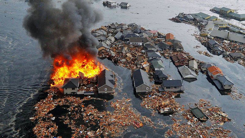 Škody způsobené zemětřesením a tsunami ve východním Japonsku v roce 2011