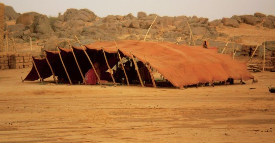 Za tajemstvím pánů pouště: Kočovný život Tuaregů je plný dřiny i smíchu