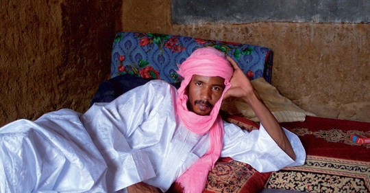Za tajemstvím pánů pouště: Civilizační pokrok na Sahaře aneb Kam vedou cesty Tuaregů?
