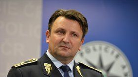 Policejní prezident Tuhý na tiskové konferenci kvůli problémům s reorganizací policie