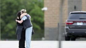 Střelec v areálu nemocnice v americkém městě Tulsa zastřelil čtyři lidi a další zranil, byl bývalý pacient. (2. června 2022)