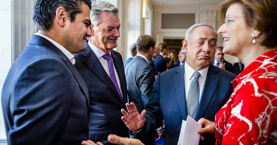 Diplomatický skandál v Nizozemí: Politik odmítl potřást rukou izraelskému premiérovi