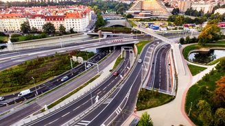 Městský okruh v Praze možná dostaví stát. Za investici dostane pozemky v Letňanech