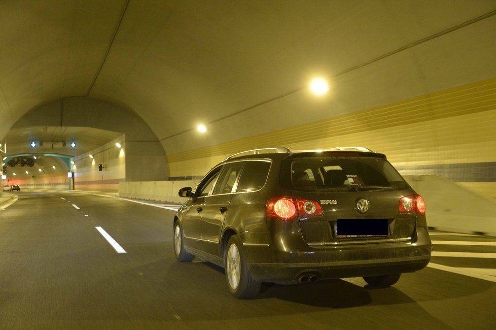 Tunel Blanka čeká série nočních uzavírek kvůli údržbě.