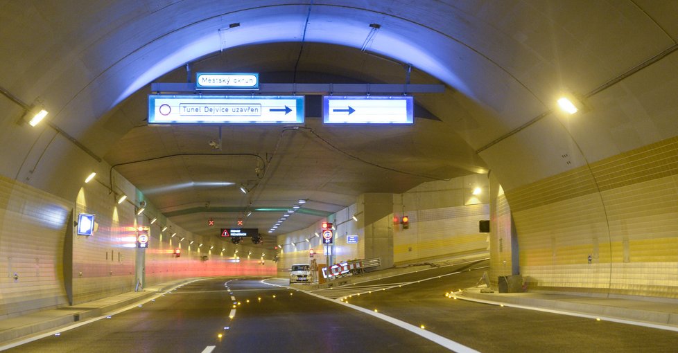 Pražský tunelový komplex Blanka byl dokončen