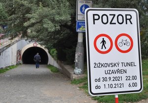100leté uzavření Žižkovského tunelu? Naštěstí jen omyl.