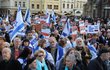 Premiér Fiala na demonstraci vyjádřil solidaritu s Izraelem. 