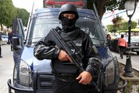Tuniská policie rozbila skupinu verbující bojovníky pro IS