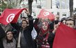 Tunisané proti teroru, který jejich zemi stihl letos už potřetí, bouřlivě protestují.