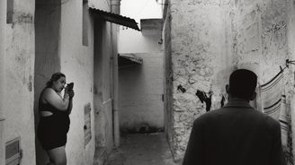 Fotoreportáž Václava Petáka: Noční život a uličky lásky v tuniském městě Súsa
