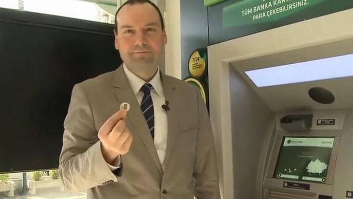 Turci teď mají bankomaty i na zlaté mince