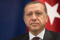Erdogan chce být „shovívavý“: Stahuje žaloby podané kvůli urážkám jeho osoby