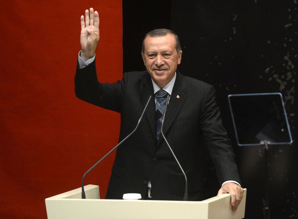 Podivný puč v Turecku: Stane se Erdogan nyní „sultánem“?
