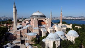 Turecký chrám Hagia Sofia, který slouží jako muzeum, se smí přeměnit na mešitu. (10.7.2020)