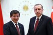 Ahmet Davutoğlu a Recep Tayyip Erdoğan.