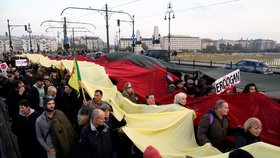 Protesty během maďarské návštěvy tureckého prezidenta Erdogana v Budapešti (7. 11. 2019)