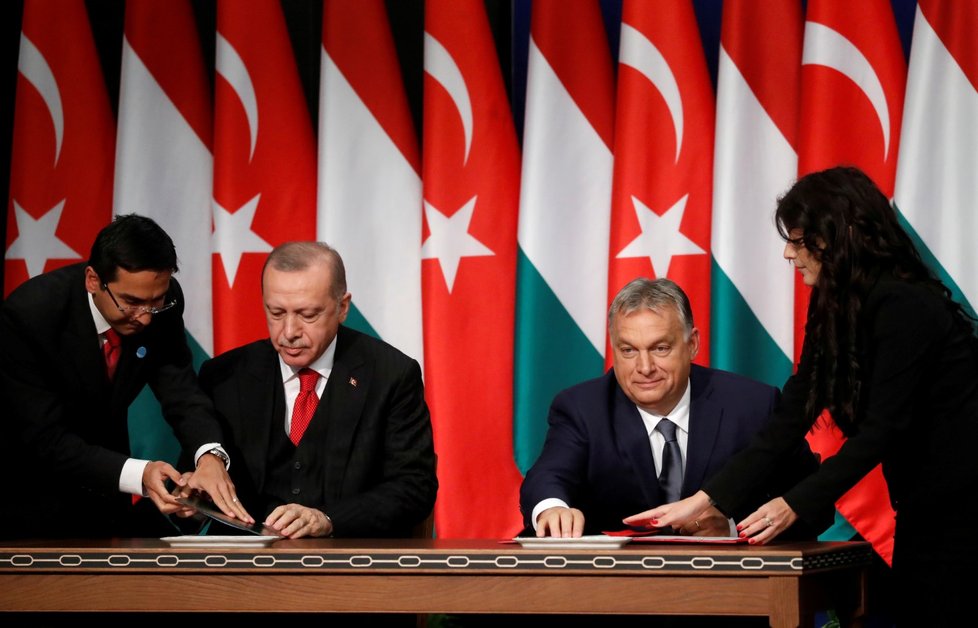 Turecký prezident Recep Tayyip Erdogan a maďarský premiér Viktor Orbán během návštěvy Maďarska (7. 11. 2019)