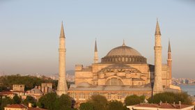 Bývalý chrám a později mešita Hagia Sofia je úchvatná.