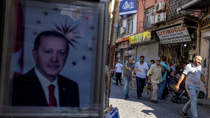 Inflace v samotném Istanbulu dosahuje podle tamní podnikatelské komory téměř sta procent