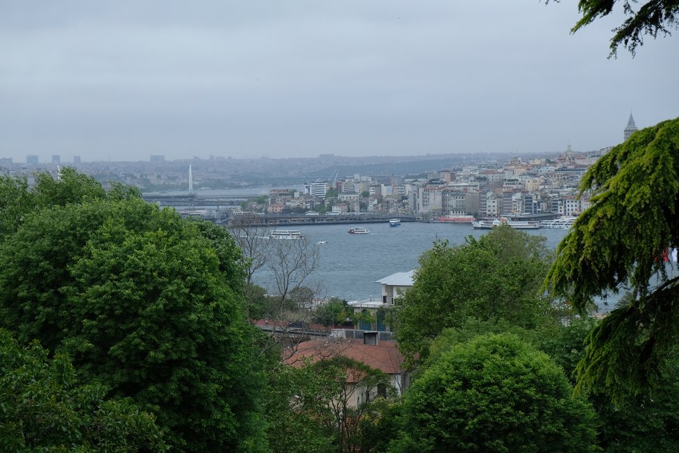 Výhled z Topkapi na Istanbul.