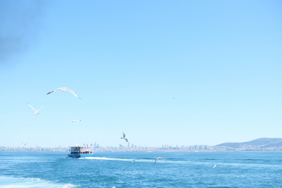 Istanbul, výhled z lodě.