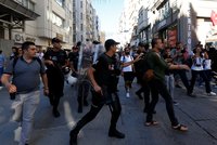 Turecká policie zasáhla proti gayům. Vzduchem létaly gumové kulky