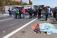 Tragédie v turistickém ráji: Při dvou nehodách v Turecku zemřelo 34 lidí