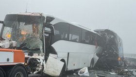 Nehoda tří autobusů v Turecku (28.11.2023)
