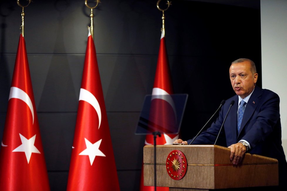 Turecký prezident Recep Erdogan oznámil bojkot elektroniky z USA