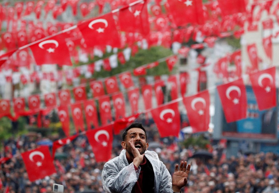 Prezidentské volby v Turecku: Erdoganovým protikandidátem je Kemal Kilicdaroglu.