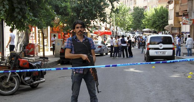 Útoky islamistů v Turecku: Střílelo se na vojáky i policisty! Schyluje se k válce?