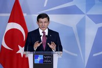 Turci hájí sestřelení ruského letounu. „Bránili jsme své bratry,“ tvrdí premiér