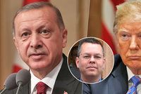 Turecko propustí amerického pastora obviněného z terorismu. Uvěznili ho při čistce