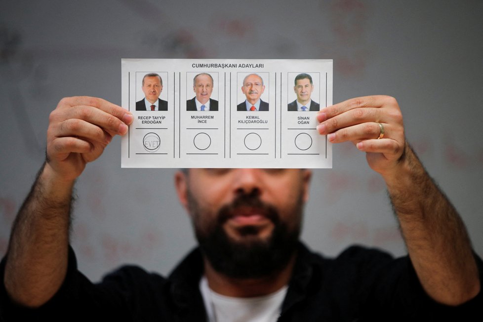 Volby v Turecku: Sčítání hlasů (14. 5. 2023)