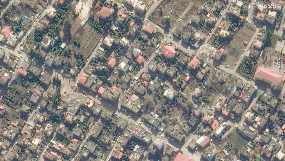 Turecké město Duzici 7. února 2023 po zemětřesení.