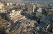 Pohled na trosky po zemětřesení