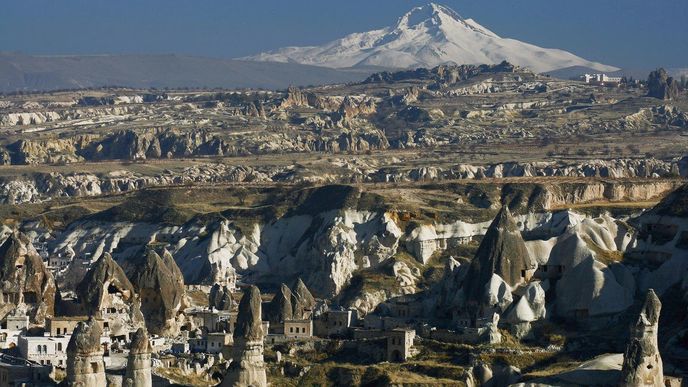 Mt. Erciyes (3916 m), je nejvyšší hora v Kappadokii