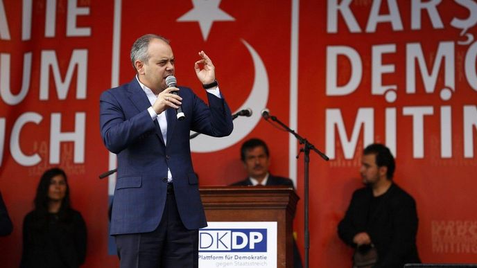 Turecký ministr mládeže a sportu Akif Kiliç