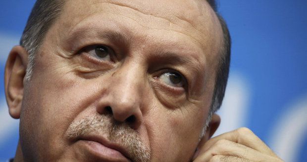 „Chováte se jako v dobách nacismu!“ Erdogan sepsul německou vládu