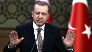 Klíčová šance pro Erdoğana. Už podruhé může vyhrát volby kvůli zemětřesení
