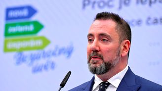 Poker o šéfa Krkonoš: Odvolaný ředitel věděl, o čem mluví. Bylo patrné, že Krkonoše zná jako své boty Poker o šéfa Krkonoš: Odvolaný ředitel věděl, o čem mluví. Bylo patrné, že Krkonoše zná jako své boty