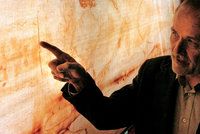 Je Ježíšova? Krev na Turínském plátně je z umučené oběti, potvrdila analýza