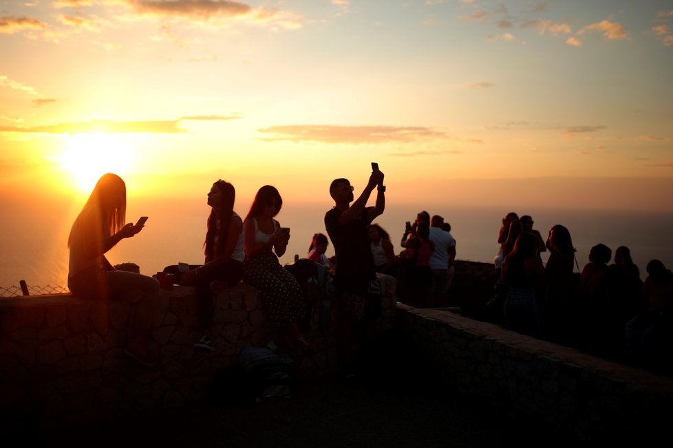 Turisté se po otevření hranic pomalu vracejí i do Španělska, omezení ale pořád platí (18. 6. 2020)